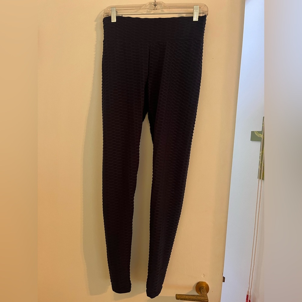 Navy Blue Butt Cinching Legging